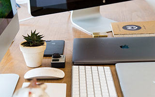 炒股配资资讯:股市怎么开通杠杆-美股三大指数集体下跌 纳指、标普均跌超1%